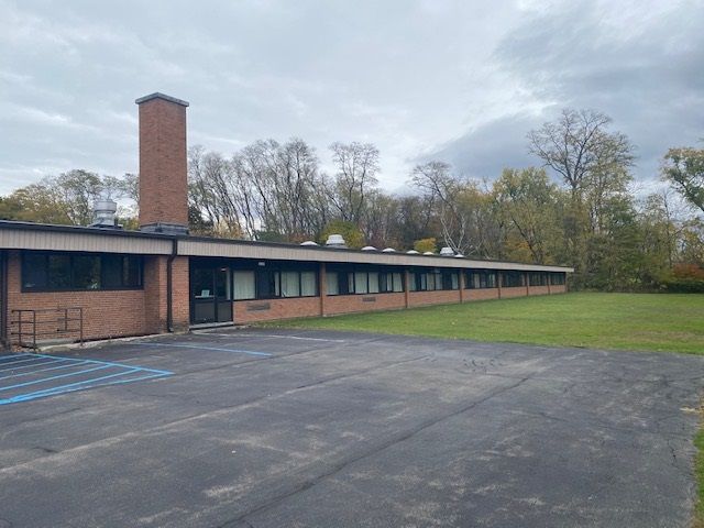 45 MacArthur Dr, Schenectady, NY 12302